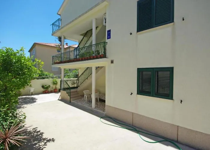 Ribarevi - One Bedroom With Balcony Daire *