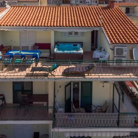 Ribarevi - One Bedroom With Balcony Apartamento *